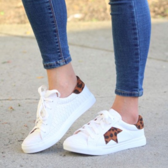 Mata Shoes Shoes - Mata Shoes White Sneakers with Leopard Detail
